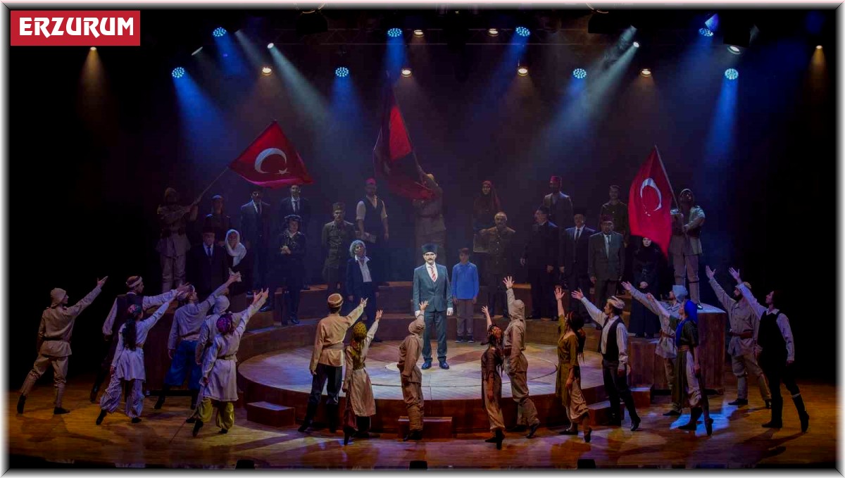 'Cumhuriyet'e Doğru' Erzurum'da sahnelendi