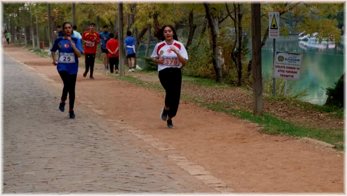 Cumhuriyet Koşusu'nda ter döktüler