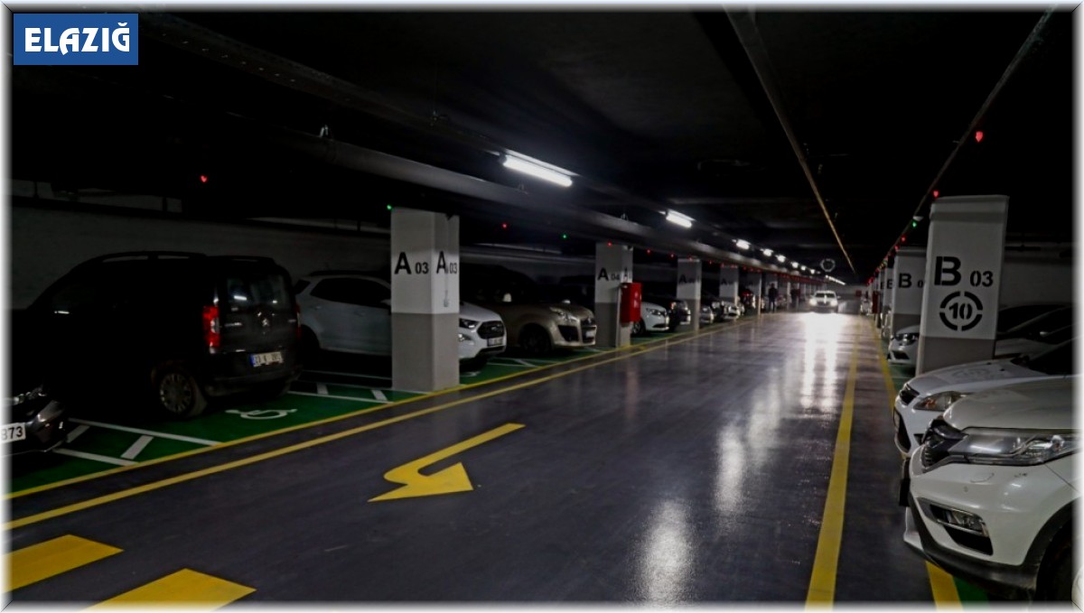 Cumhuriyet Meydanı yer altı otoparkına vatandaştan yoğun ilgi