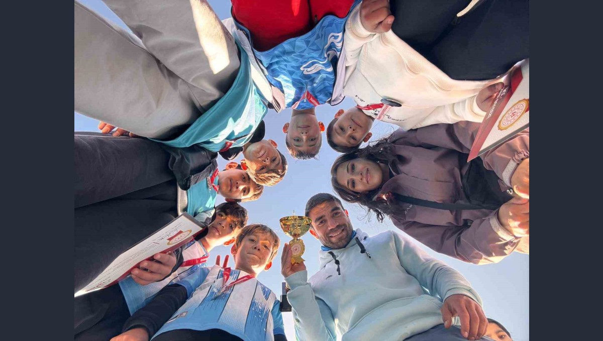 Cumhuriyet Ortaokulundan çifte başarı