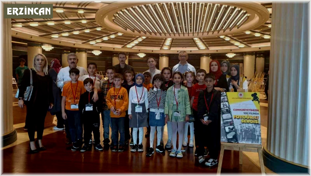 Cumhuriyetin Yüzleri Ata'nın Huzurunda