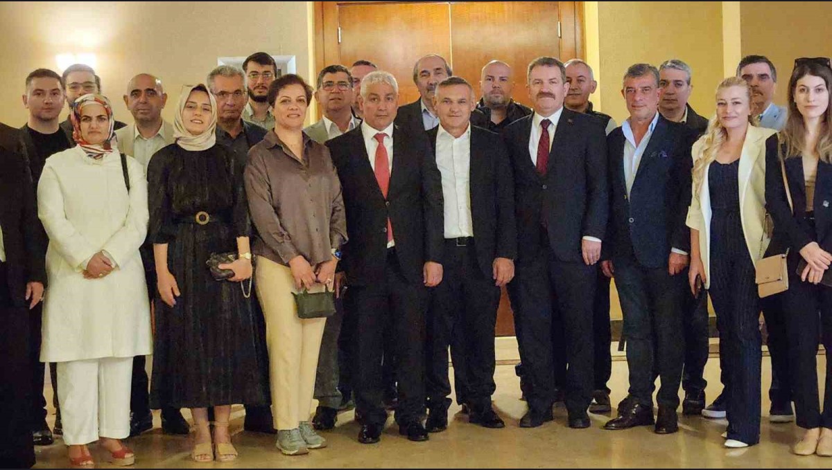 Dadaşlar Düşünce Platformu Başkanı Dr. Mücahit Güngör'den yüksek hızlı tren çağrısı