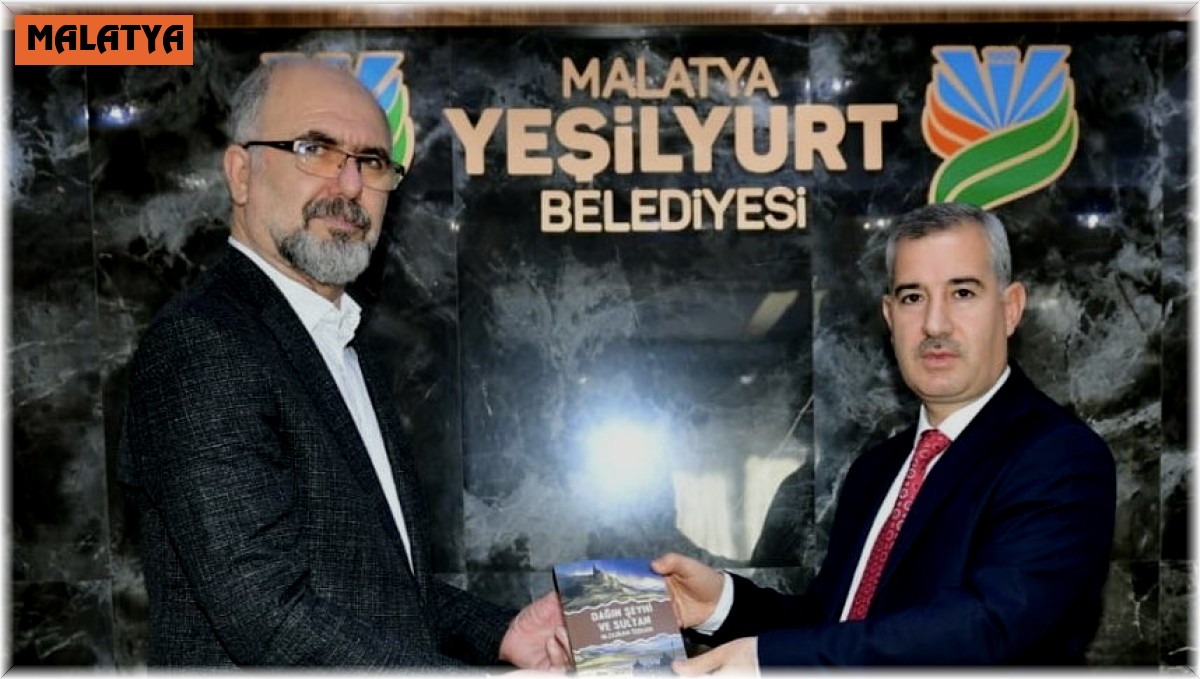 'Dağın Şeyhi ve Sultan' okurlarıyla buluştu