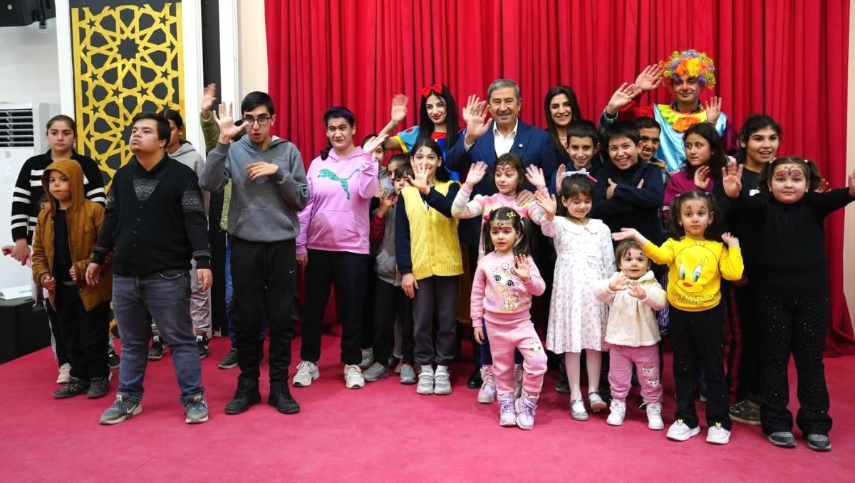 Darende Belediyesinden engelliler ile öksüz ve yetimlere iftar programı