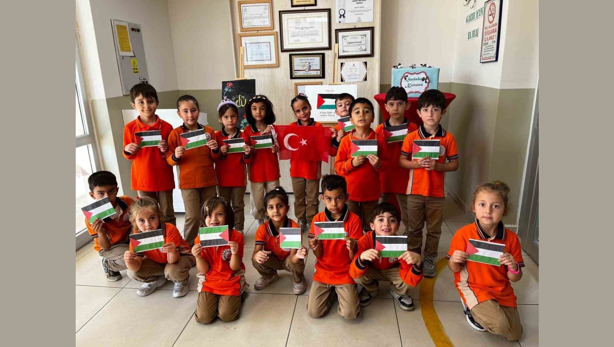 Darende'de ilkokul öğrencilerinden Gazze ve Filistin'e anlamlı destek