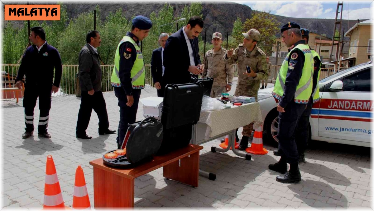 Darende'de öğrencilere trafik eğitimi
