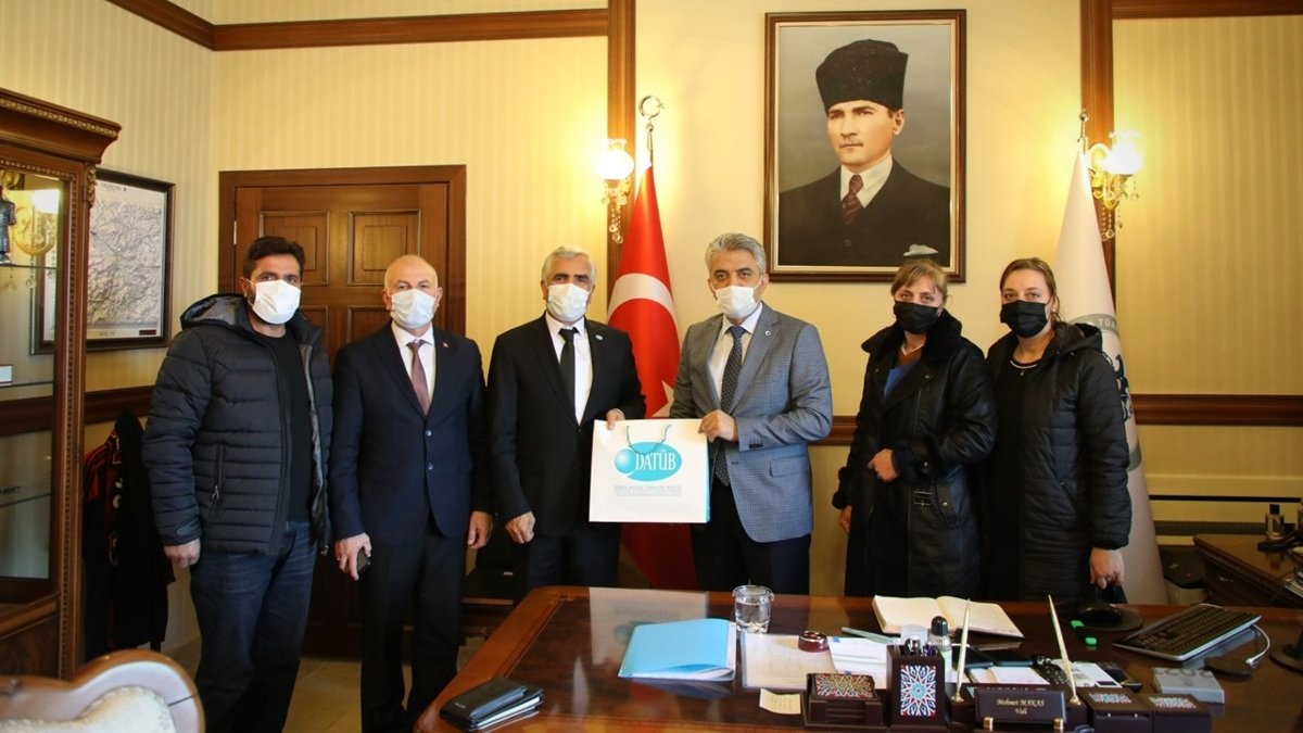 DATÜB heyeti Erzincan Valisi Mehmet Makas'ı ziyaret etti
