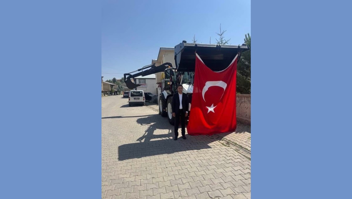Dedeli Belediyesi Araç Filosuna Yeni Kepçe Ekledi