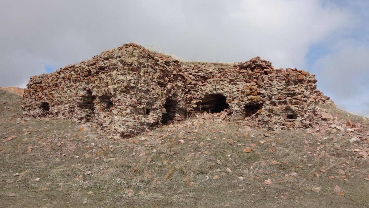 Define avcıları tarihi Ramazan Tabyası'nı delik deşik etti