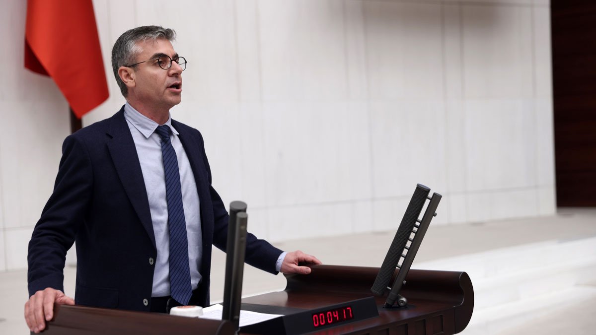 DEM Parti Ağrı Milletvekili Dr. Heval Bozdağ, İlçe Devlet Hastanelerindeki Sorunları TBMM Gündemine Taşıdı