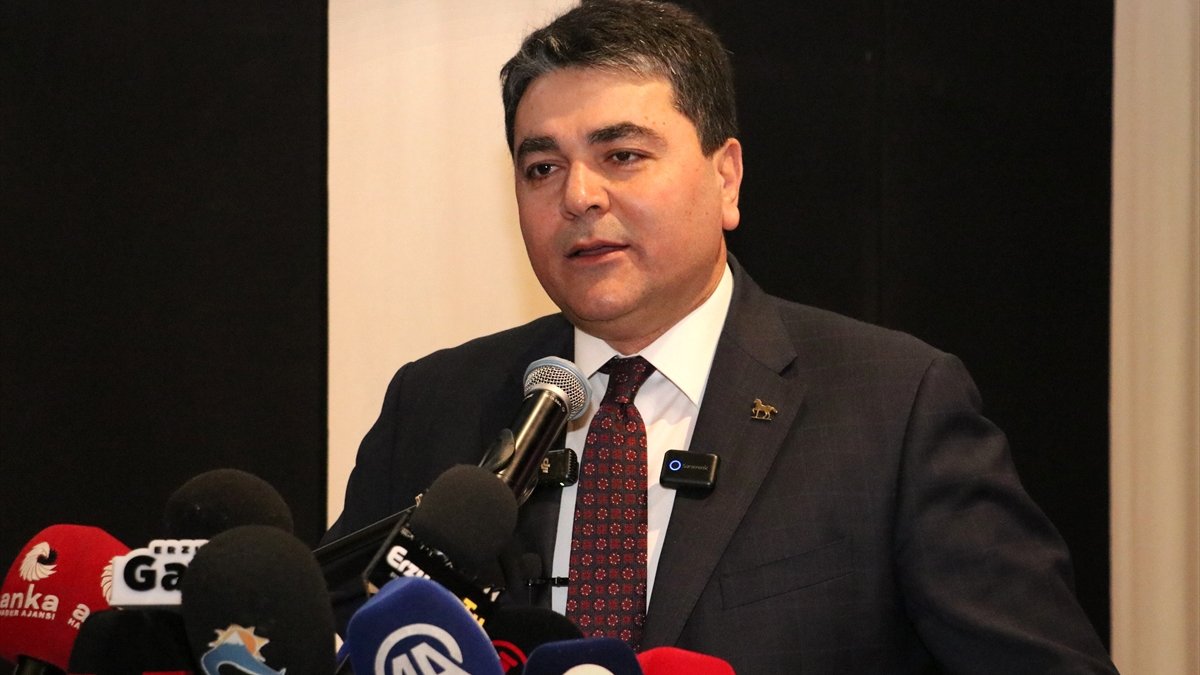 Demokrat Parti Genel Başkanı Uysal, Erzurum'da partisinin il kongresine katıldı