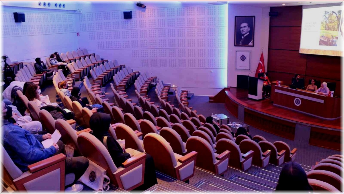 Deneyimli öğrencilerden Erasmus sunumu