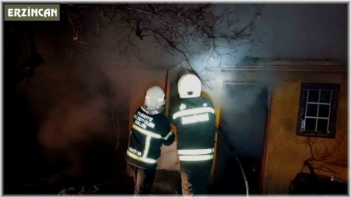 Depoda çıkan yangın büyümeden söndürüldü