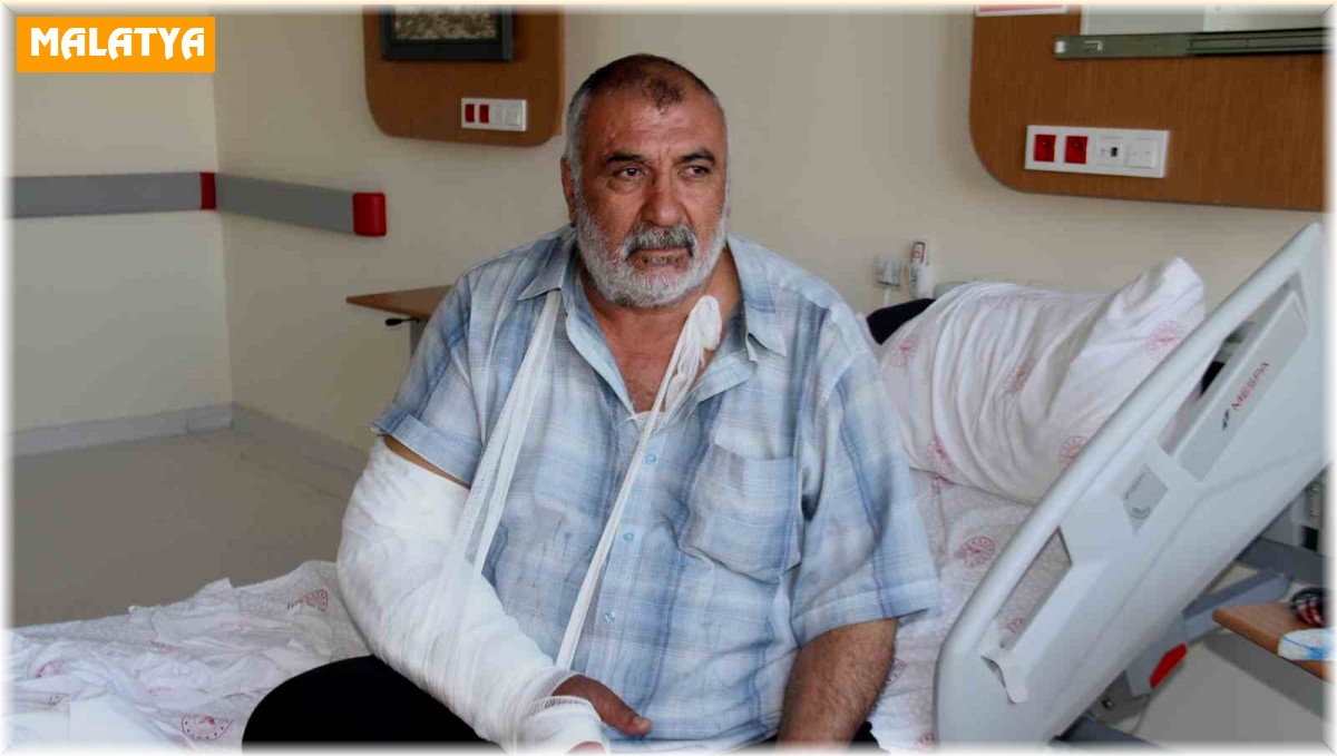 Deprem anında 2'nci kattaki balkondan atlayarak kurtuldu