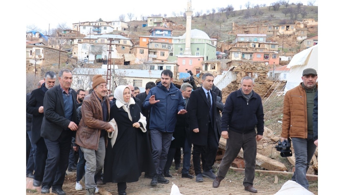 Deprem bölgesi Malatya'da Bakan Kurum memnuniyeti