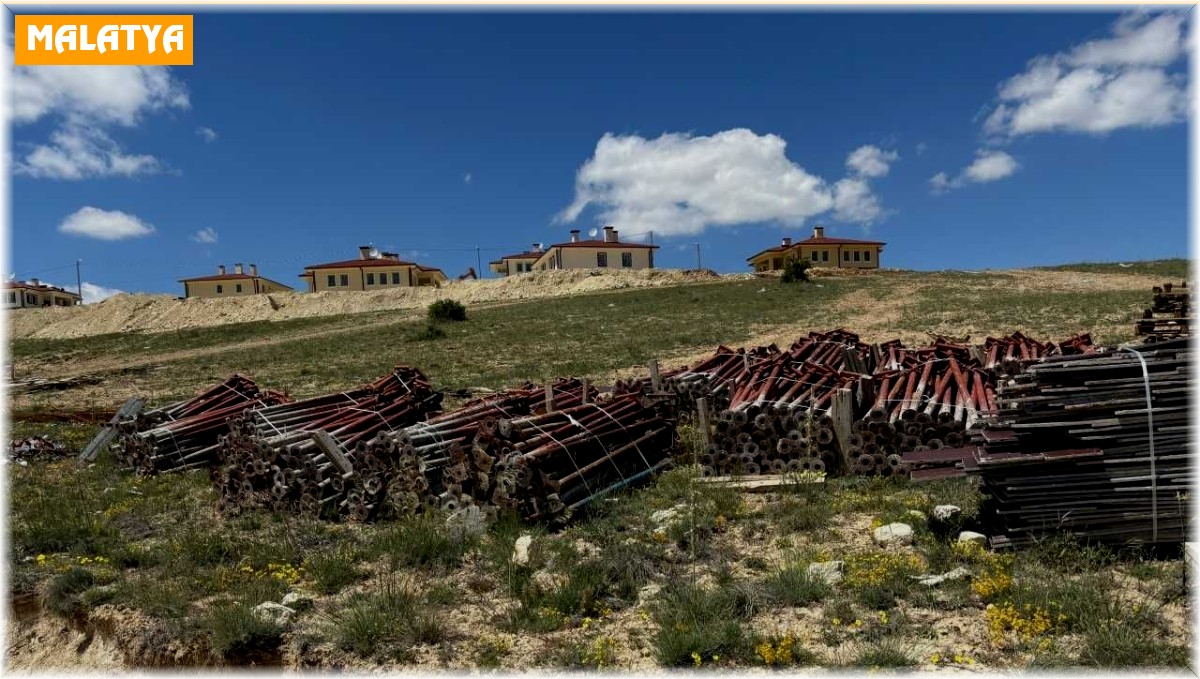 Deprem konutlarının inşaatında hırsızlık