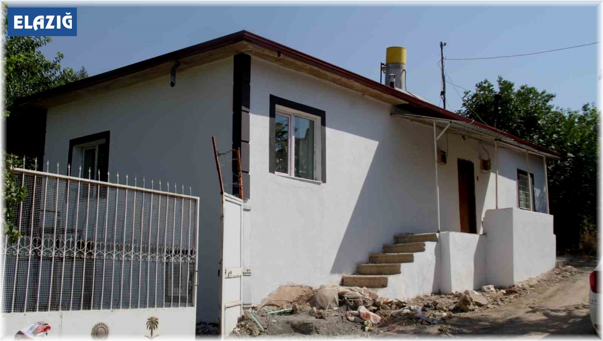 Deprem korkusu 110 yıllık harabe evi restore ettirdi