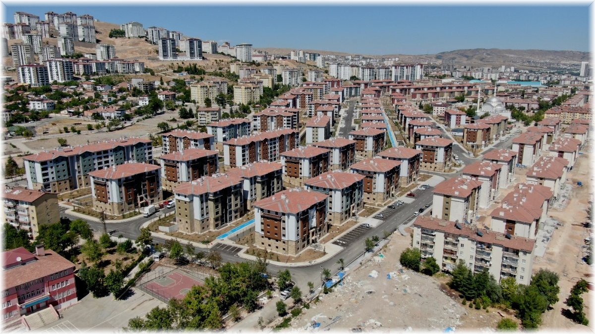 Deprem sonrası Elazığ’da 24 bin 83 konut inşa edildi
