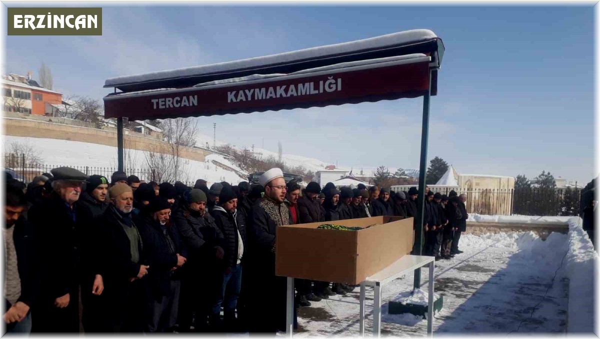 Depremde hayatını kaybeden Güzel, Tercan'da toprağa verildi