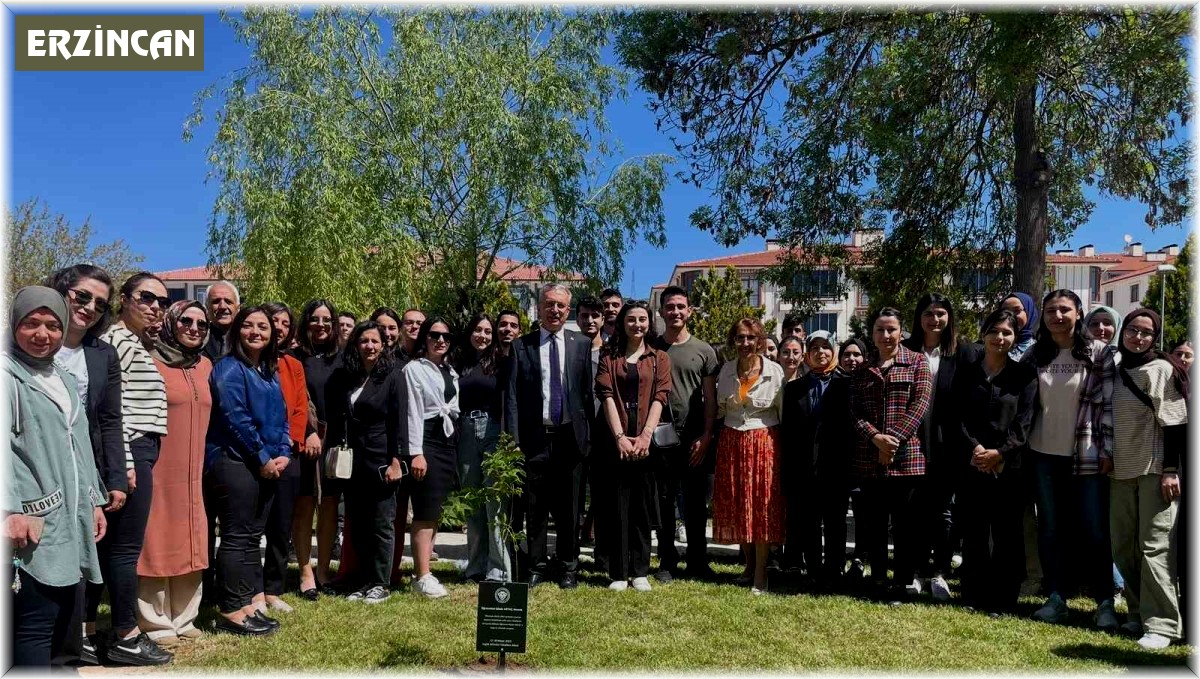 Depremde hayatını kaybeden öğrencilerin anısına fidan dikildi