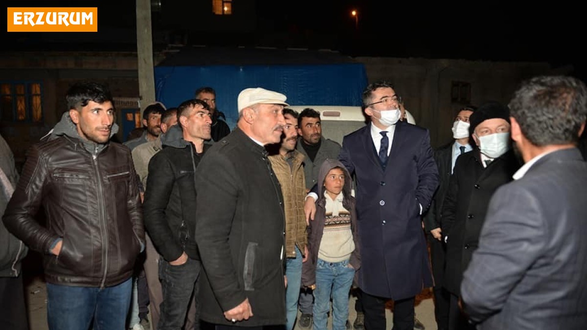 Depremden etkilenen mahallelerde hasar tespit çalışmaları devam ediyor