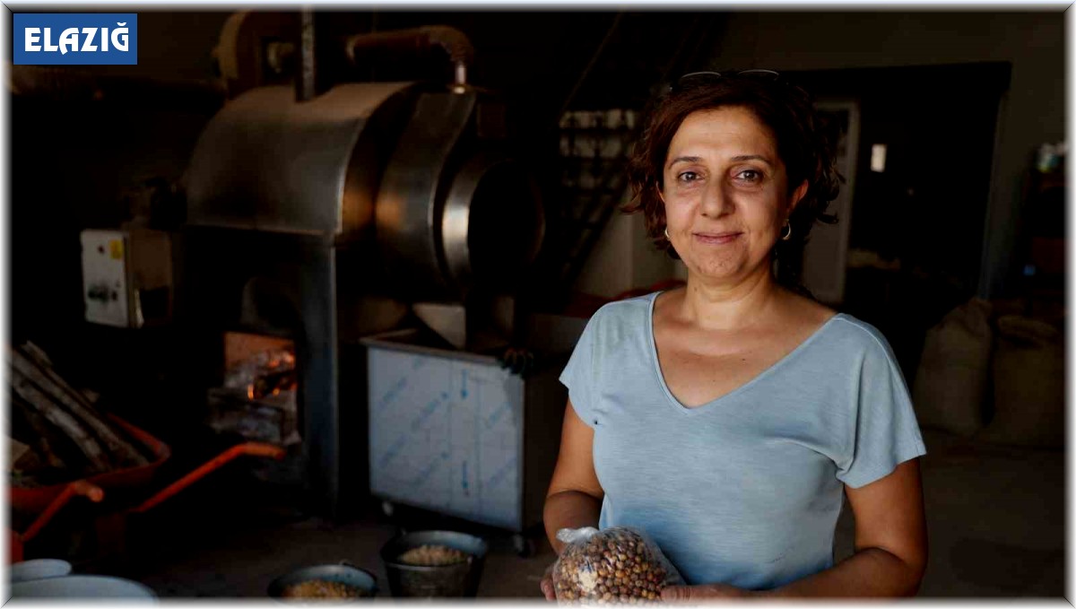 Depremden kurtulan 2 çocuk annesi, devraldığı tesiste tonlarca leblebi üretiyor