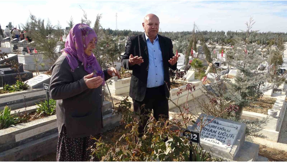 Depremlerde 4 yakınını kaybeden çift: "Bir, iki değil, 4 can toprağa verdik"