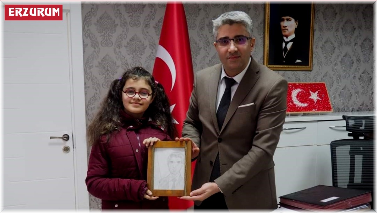 Depremzede Azra, Kaymakam Çalışır'ın resmini çizdi