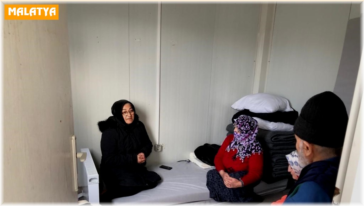 Depremzede Hüseyin amca, "Cumhurbaşkanımızın yükü şimdi daha ağır, Rabbim yardımcısı olsun"