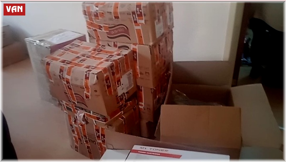 Depremzede öğrenciler için kırtasiye malzemesi kampanyası