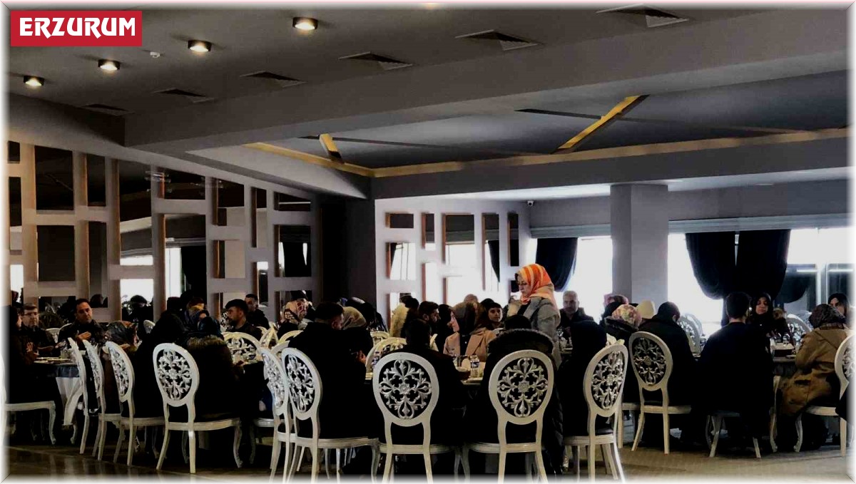 Depremzedeler yemek organizasyonunda buluştu