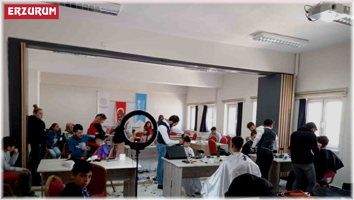 Depremzedelere kuaförlük hizmeti