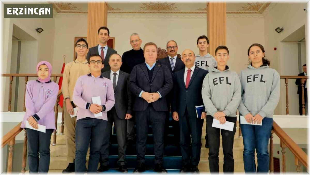 Dereceye giren öğrenciler ödüllendirildi