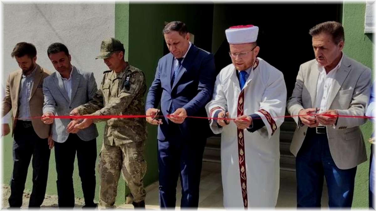 Derecik Balkaya camisi hizmete açıldı
