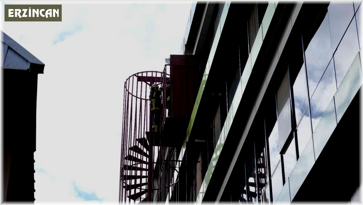 Deva Partisi Erzincan İl Başkanlığında korkutan yangın