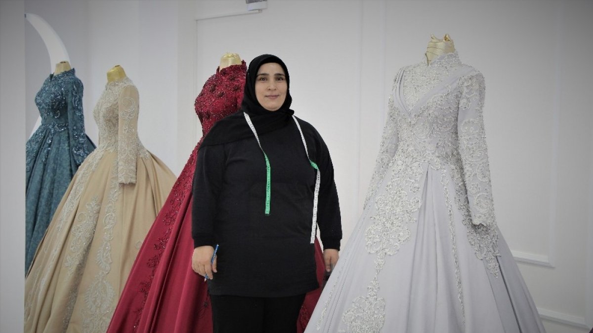 Devlet desteği ve bilezikleriyle kurduğu işini büyüttü, 8 kişiye de istihdam sağladı