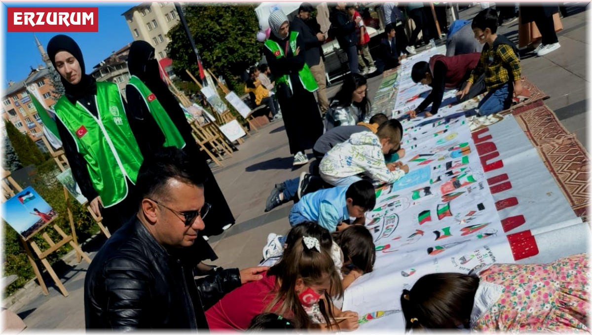 Devlet korumasındaki çocuklar "Filistin'deki Çocuklar İçin Çiz" etkinliğine katıldı