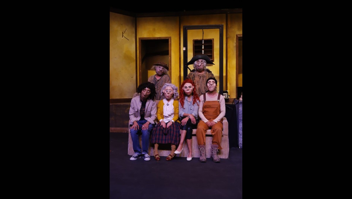 Devlet Tiyatrosu Sersemler Evi oyunuyla Kars'ta