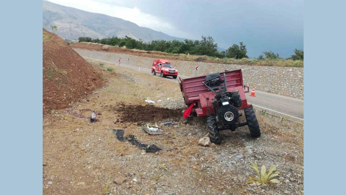 Devrilen çapa motorunun altında kalan sürücü hayatını kaybetti