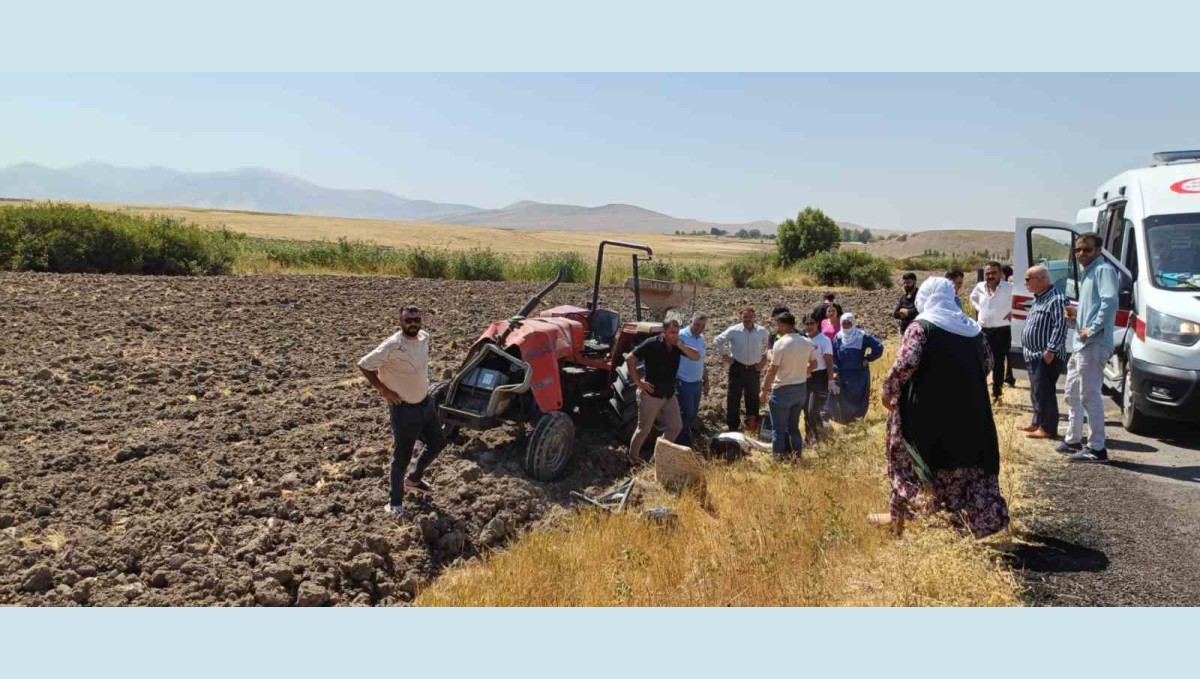 Devrilen traktörün altında kalan genç hayatını kaybetti