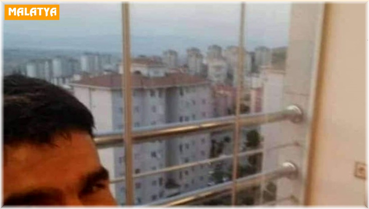 Devrilen traktörün sürücüsü öldü