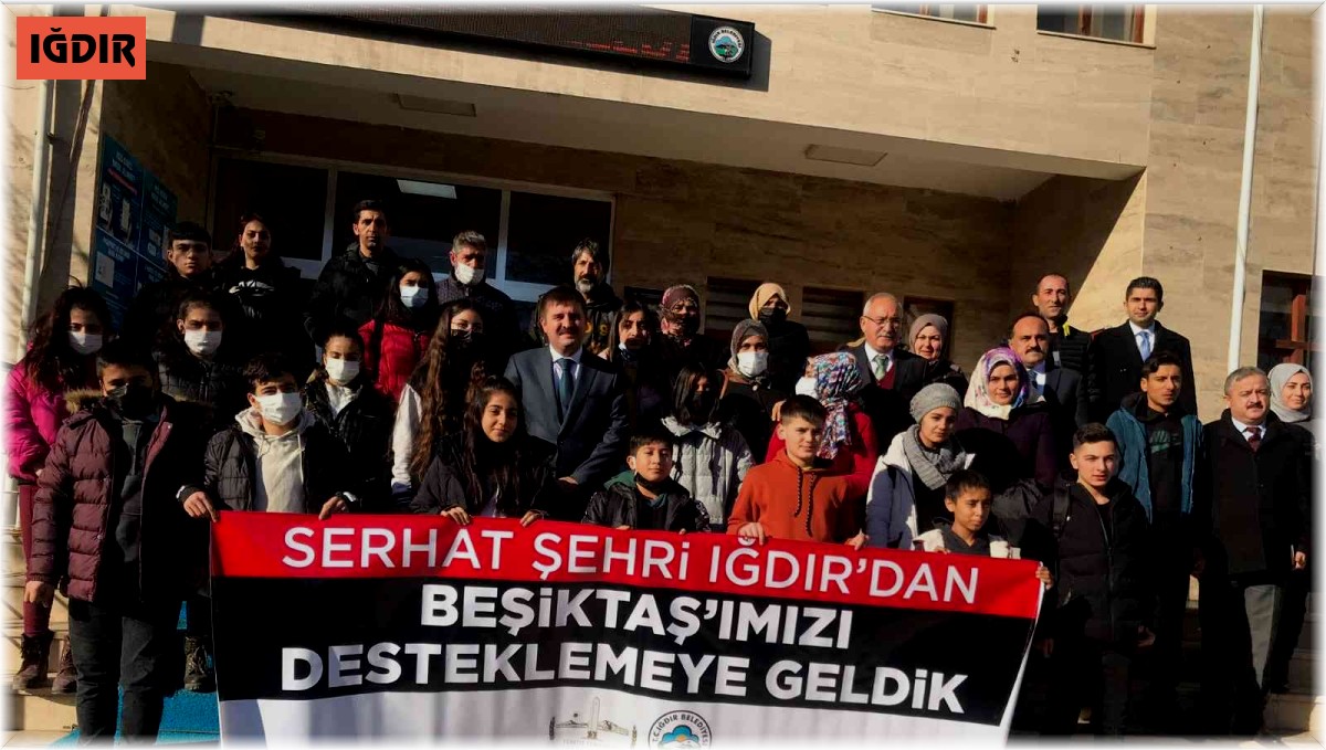 Dezavantajlı öğrenciler İstanbul'da tarihi yerleri gezip, Beşiktaş-Göztepe maçını seyredecek