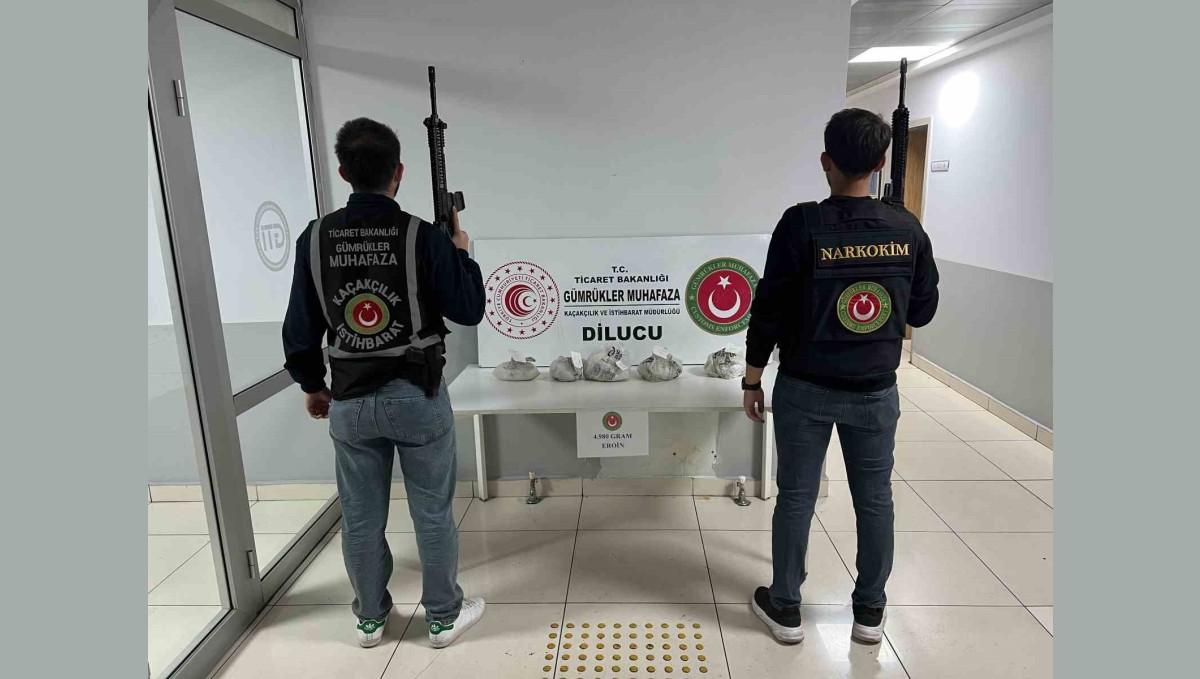 Dilucu Gümrük Kapısı'nda 4 kilo 980 gram eroin ele geçirildi