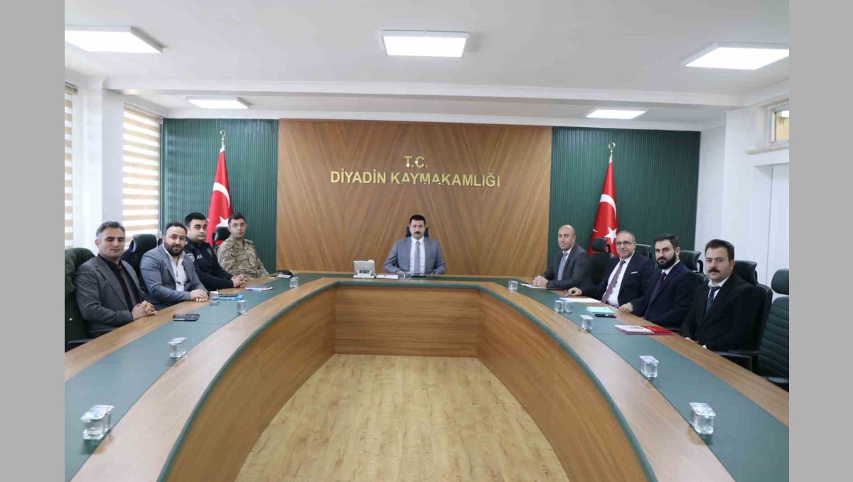 Diyadin'de "En İyi Narkotik Polisi Anne" toplantısı