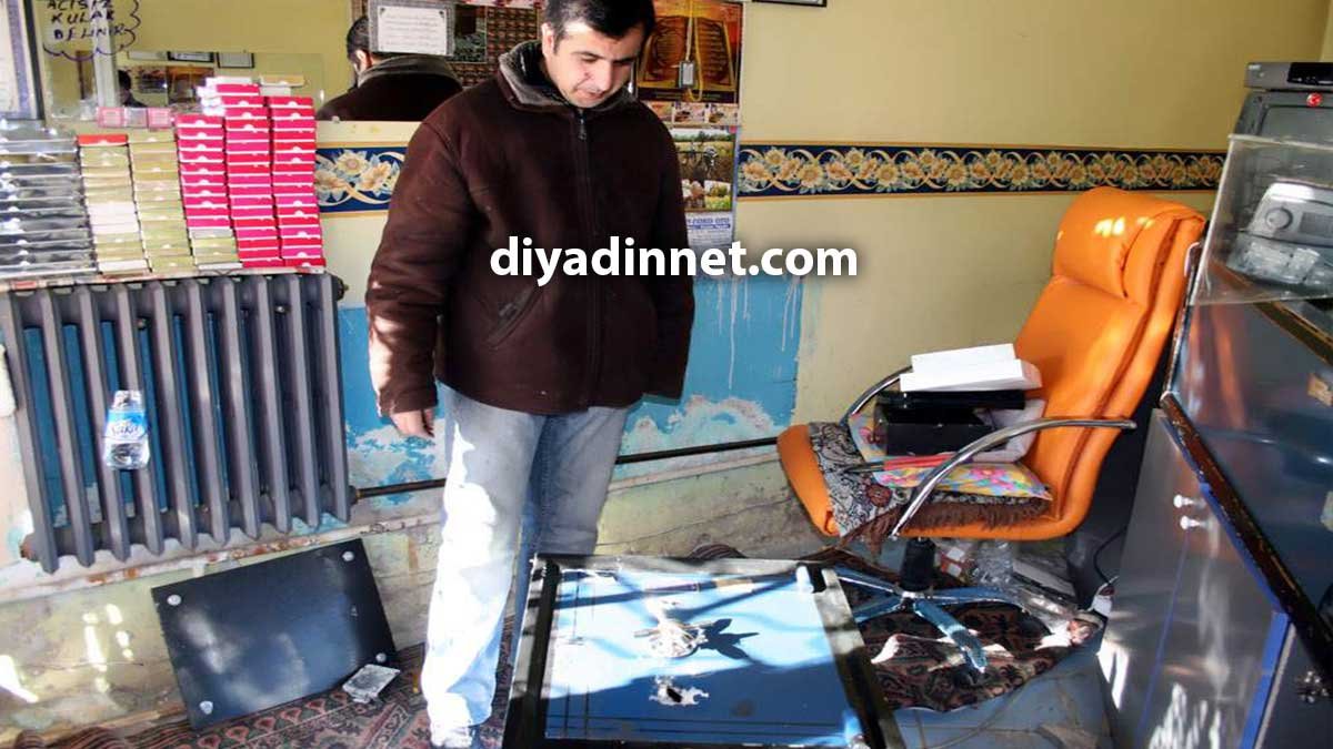 Diyadin'de Kuyumcu Soygunu: 6 Bin YTL'lik Altın, 50 Saat ve Para Çalındı