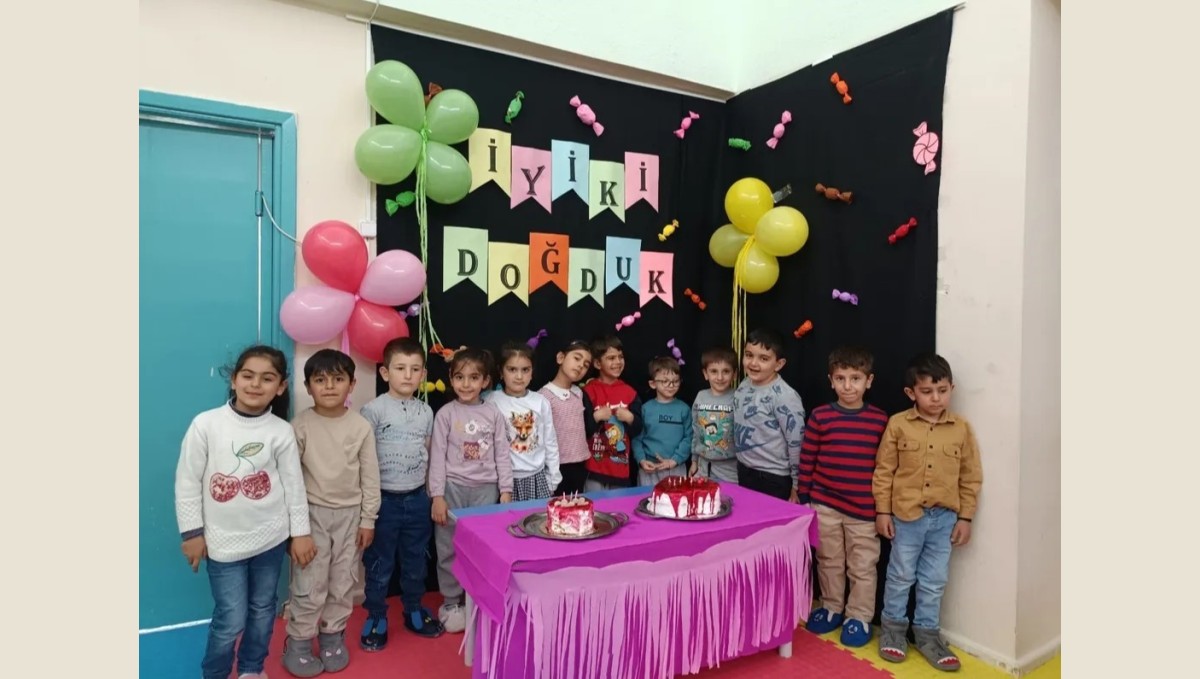 Diyadin'de miniklere ortak doğum günü sürprizi