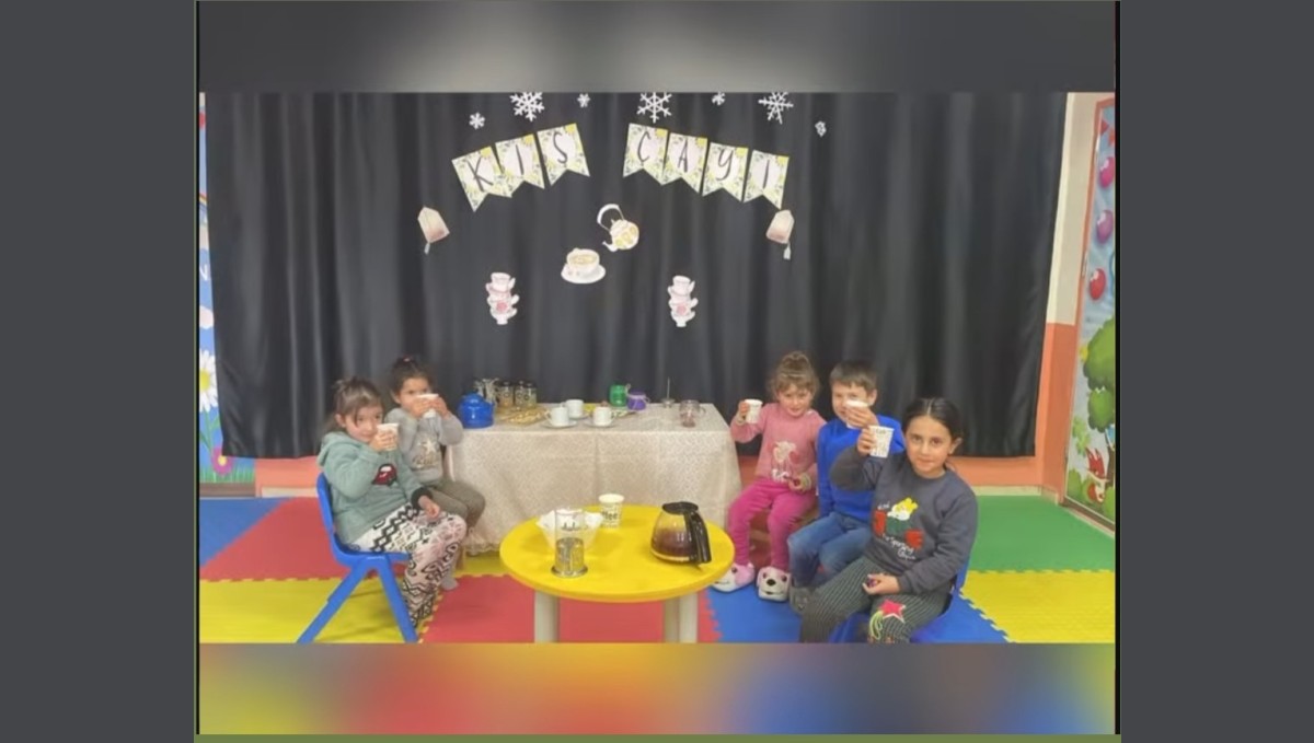 Diyadin'de öğrencilere kış çayı