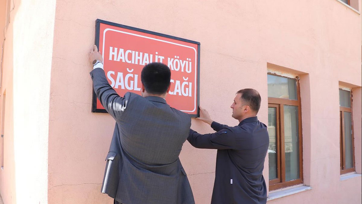 Diyadin’de Tadilatı Tamamlanan Hacıhalit Köyü Sağlık Ocağı Hizmete Açıldı