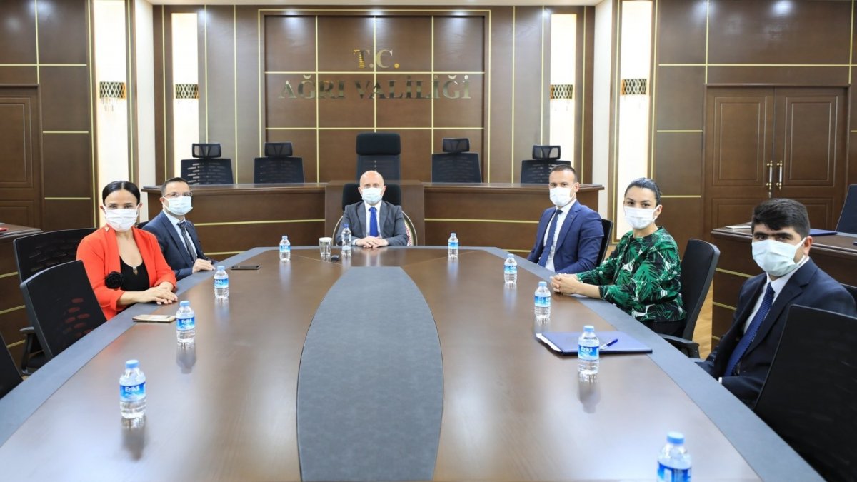 Diyadin’in Mutlu Köyüne Dünya İnsani Dayanışma Derneği Desteğiyle Yeni Okul Yapılacak