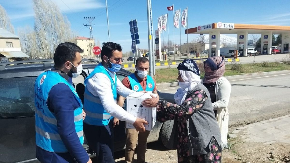 Diyanet gençliği gönüllere dokunuyor